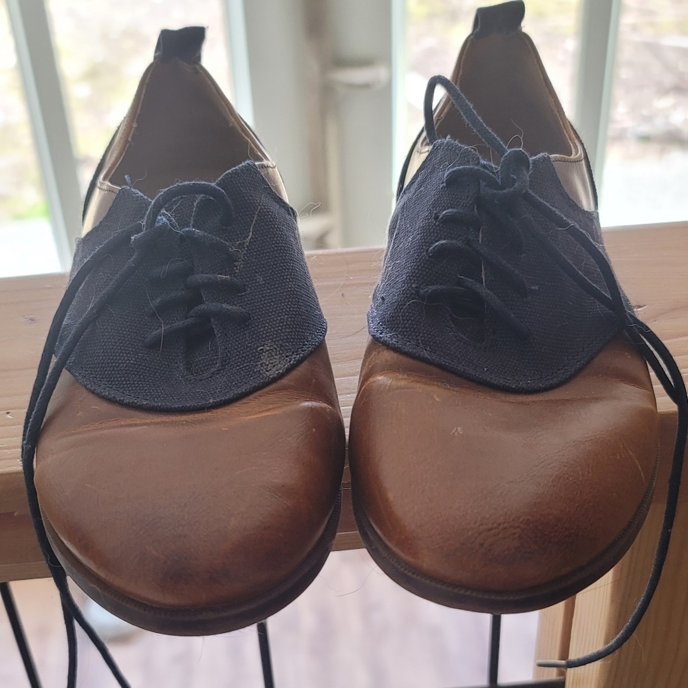 Bowling / loafer shoes